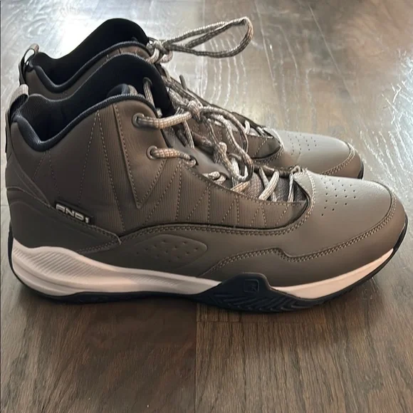 AND1 Men’s High-Top Streetball Basketball Shoes - Men’s Size 13. - Picture 3 of 6